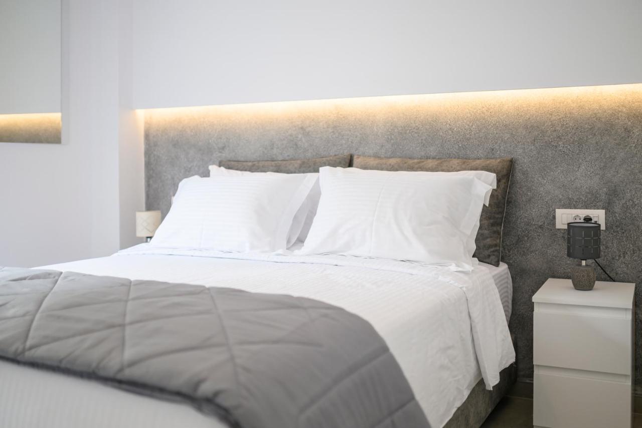 Aetherius Executive Suite 5 Min To Beach Kos Bagian luar foto